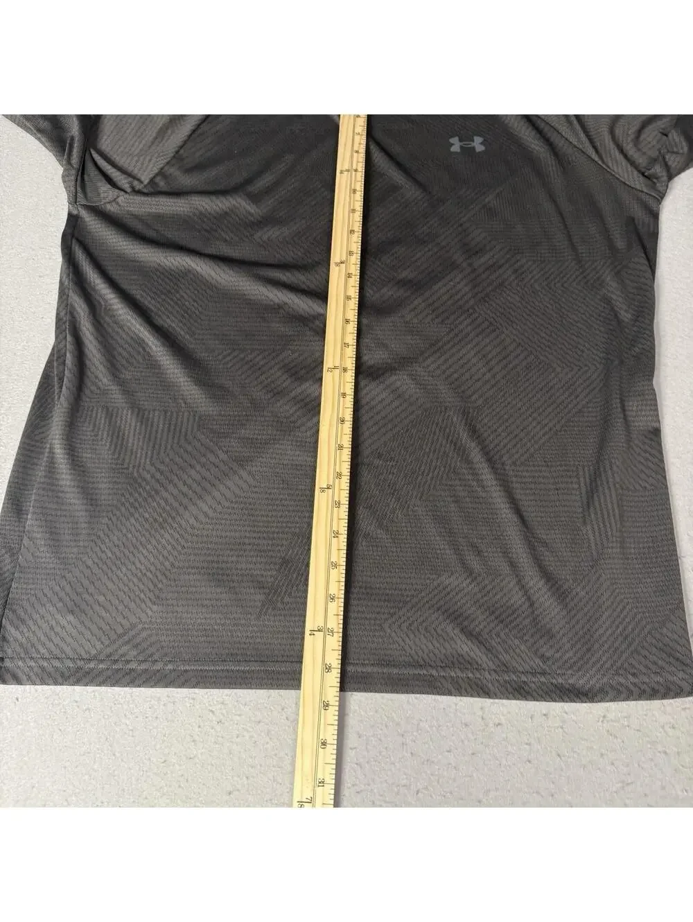Under Armour HeatGear T-Shirt Mens‎ XL Black Pattern Athletic Loose Fit Gym